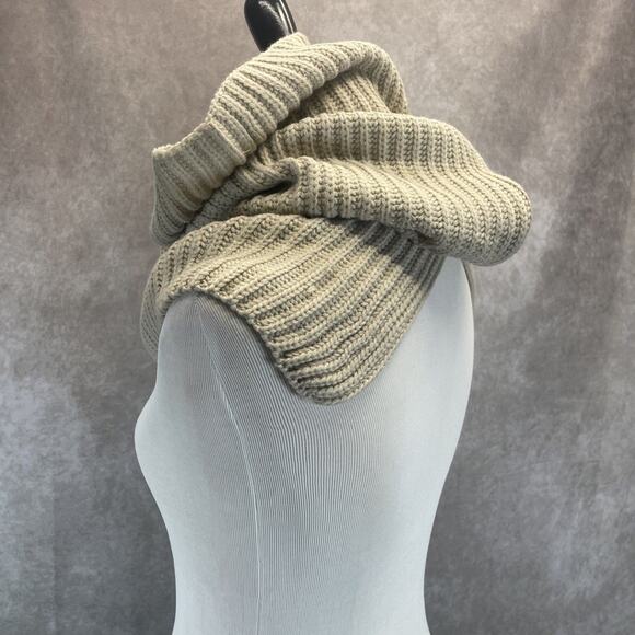 NWT Tildon Nordstrom Cable Knit Scarf Turtle Neck Warmer Beige Pink Zipper Cozy - Picture 2 of 8